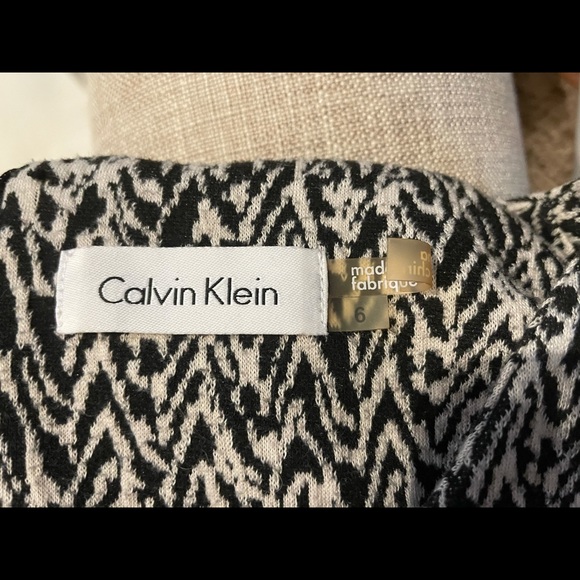 Stretchy Calvin Klein Peplum dress (size 6) - Picture 3 of 3